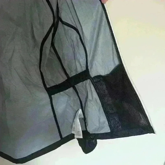 Columbia, windbreaker jacket,  black, elastic waist, size XS - Picture 12 of 12